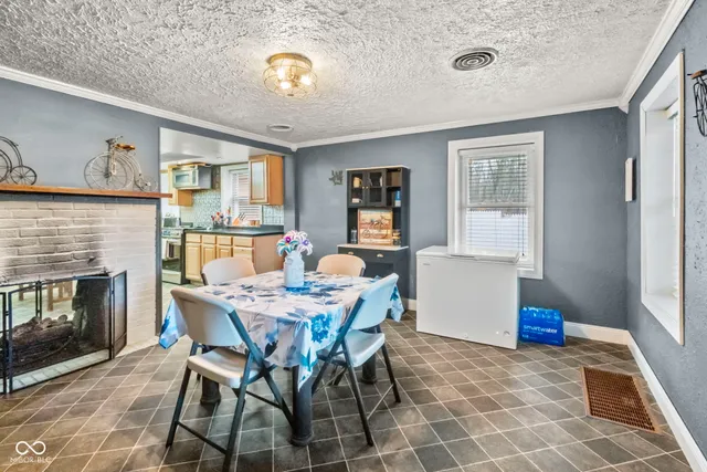 $390,000 | 1446 West State Highway, Spencer, IN 47460