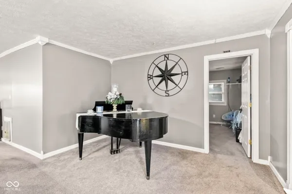 $385,000 | 1446 West State Highway, Spencer, IN 47460