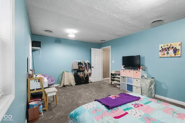 $390,000 | 1446 West State Highway, Spencer, IN 47460