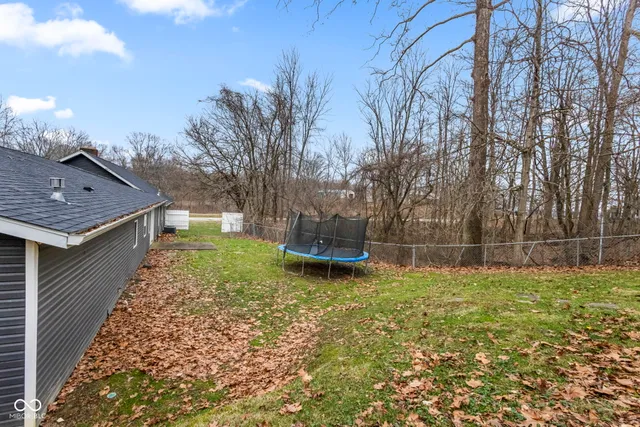 $390,000 | 1446 West State Highway, Spencer, IN 47460