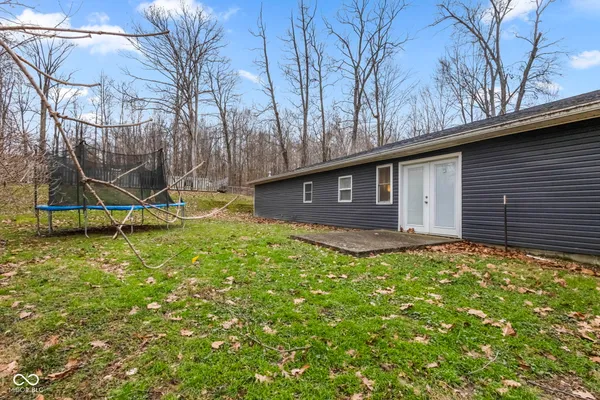 $385,000 | 1446 West State Highway, Spencer, IN 47460