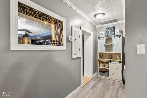 $385,000 | 1446 West State Highway, Spencer, IN 47460