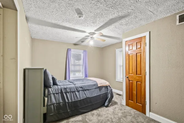 $385,000 | 1446 West State Highway, Spencer, IN 47460