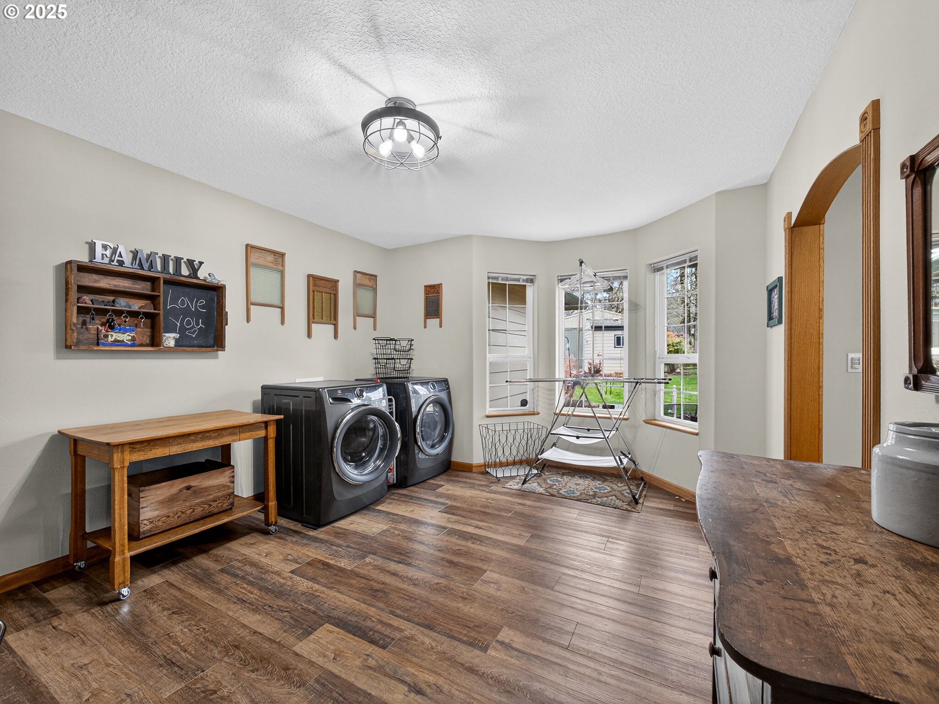 12345 South Fox Road Molalla, OR 97038 - Photo 19 of 48 Laundry