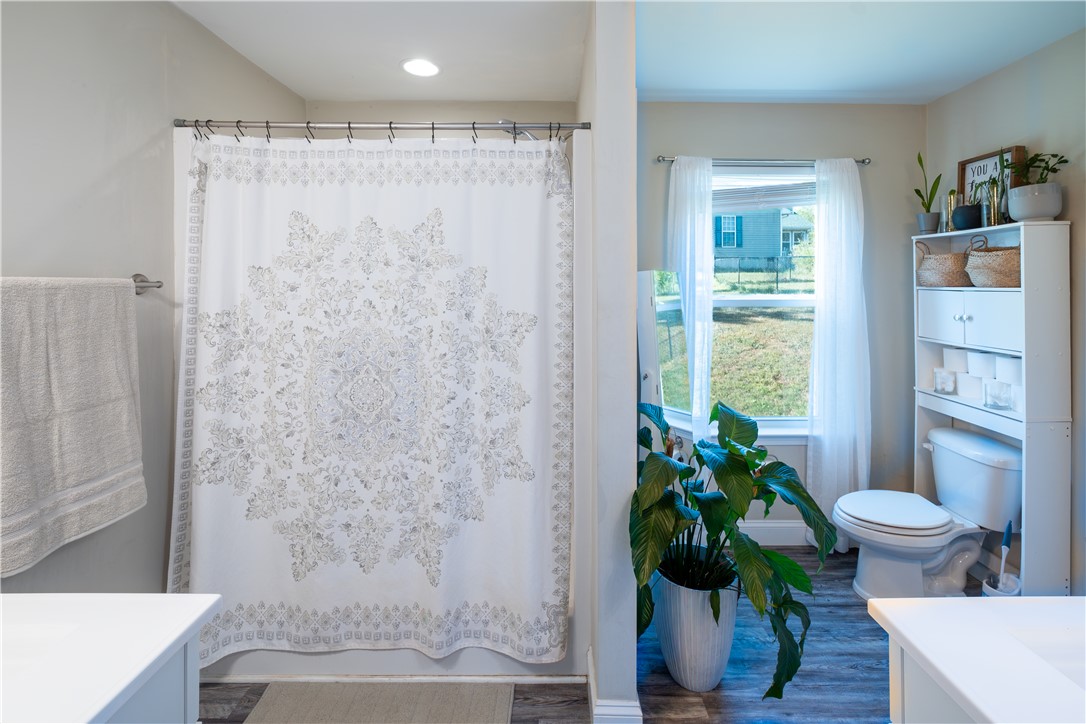 400 Green View Court Westminster, SC 29693 - Photo 17 of 23 This bathroom features durable flooring and a window for natural light.