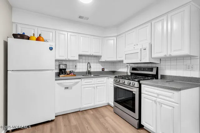 $459,900 | 9 Holmes Court, Freehold, NJ 07728