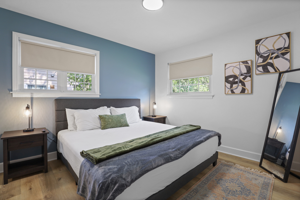 7125 Simpson Street Morton Grove, IL 60053 - Photo 22 of 33 a bedroom with a bed and a window