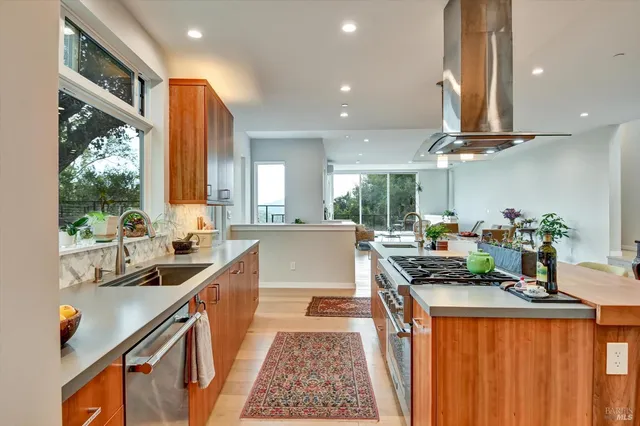 $5,500,000 | 615 Oak Manor Drive, Fairfax, CA 94930