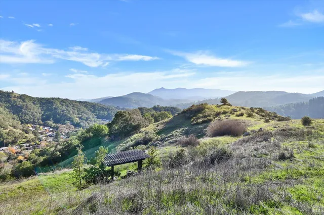 $5,500,000 | 615 Oak Manor Drive, Fairfax, CA 94930