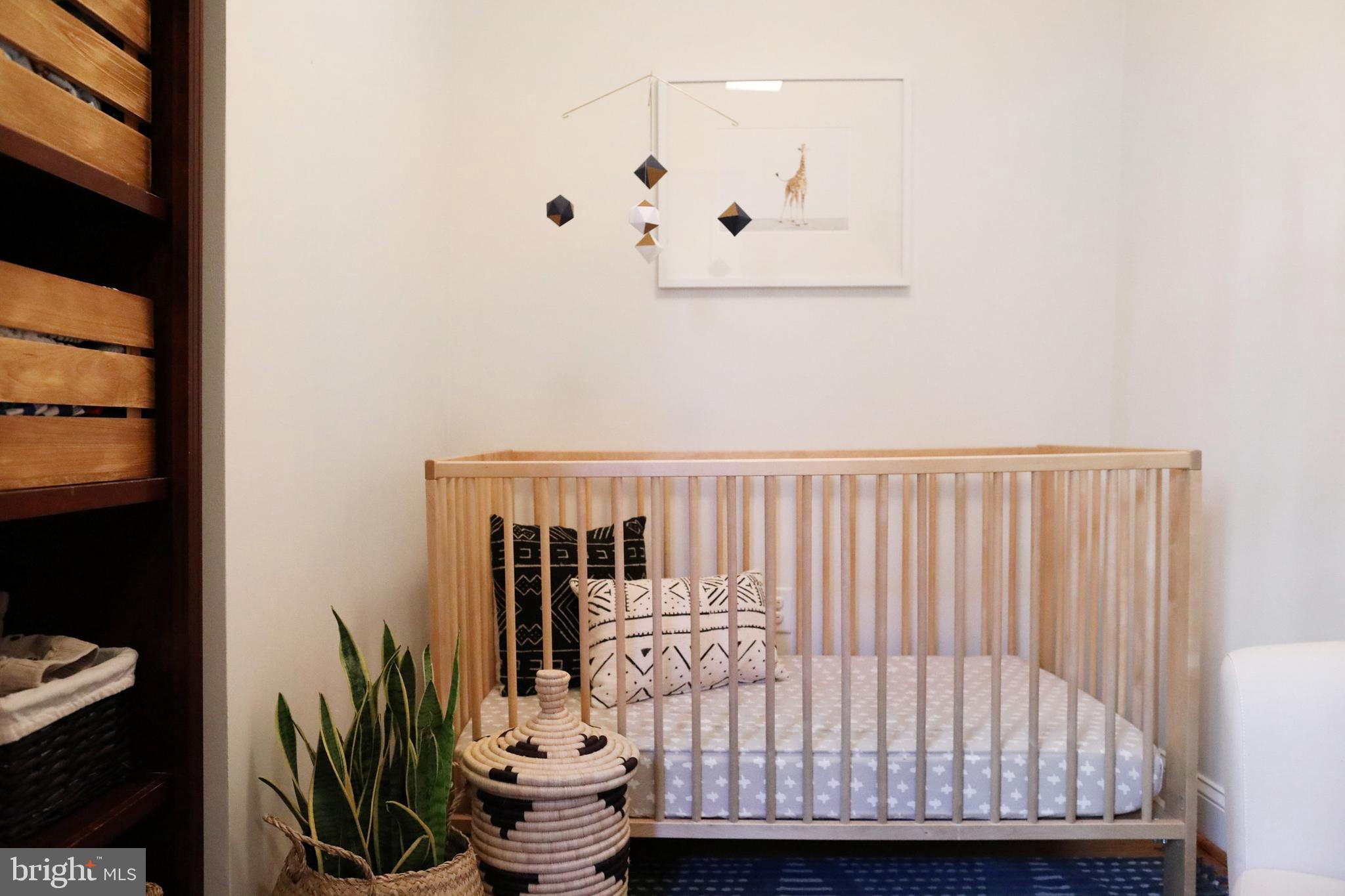 107 Conduit Street Annapolis, MD 21401 - Photo 11 of 57 Extra room is perfect for office, nursery, etc.