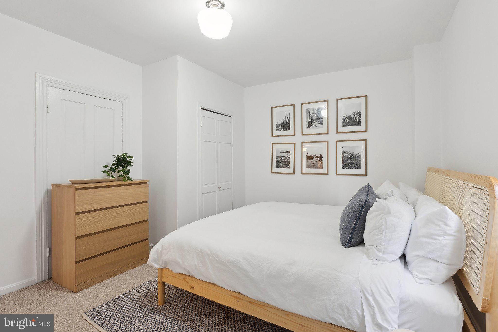 107 Conduit Street Annapolis, MD 21401 - Photo 20 of 57 Wonderfully open and spacious w/ design touches