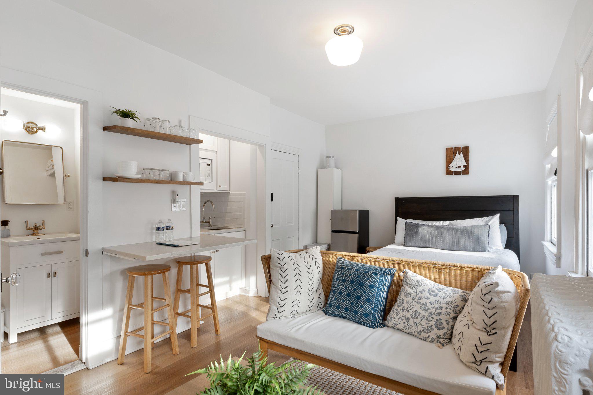 107 Conduit Street Annapolis, MD 21401 - Photo 24 of 57 Unit 3 is a perfectly executed studio apartment
