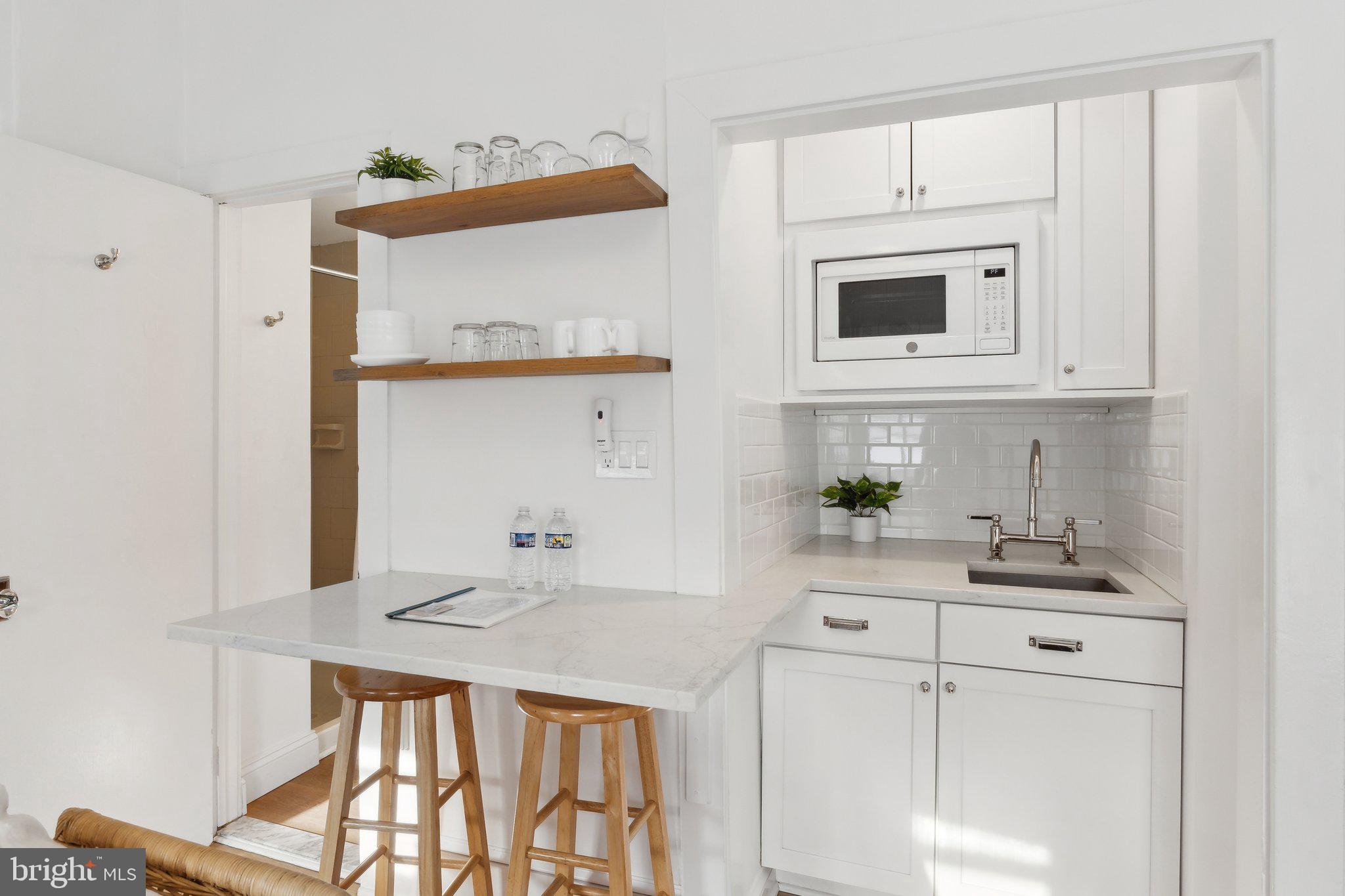 107 Conduit Street Annapolis, MD 21401 - Photo 26 of 57 Studio kitchen is extremely well designed