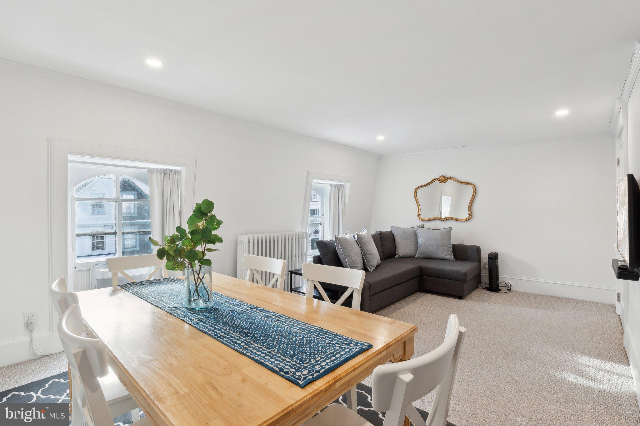 107 Conduit Street Annapolis, MD 21401 - Photo 34 of 57 Unit 4 expansive dining area and family room