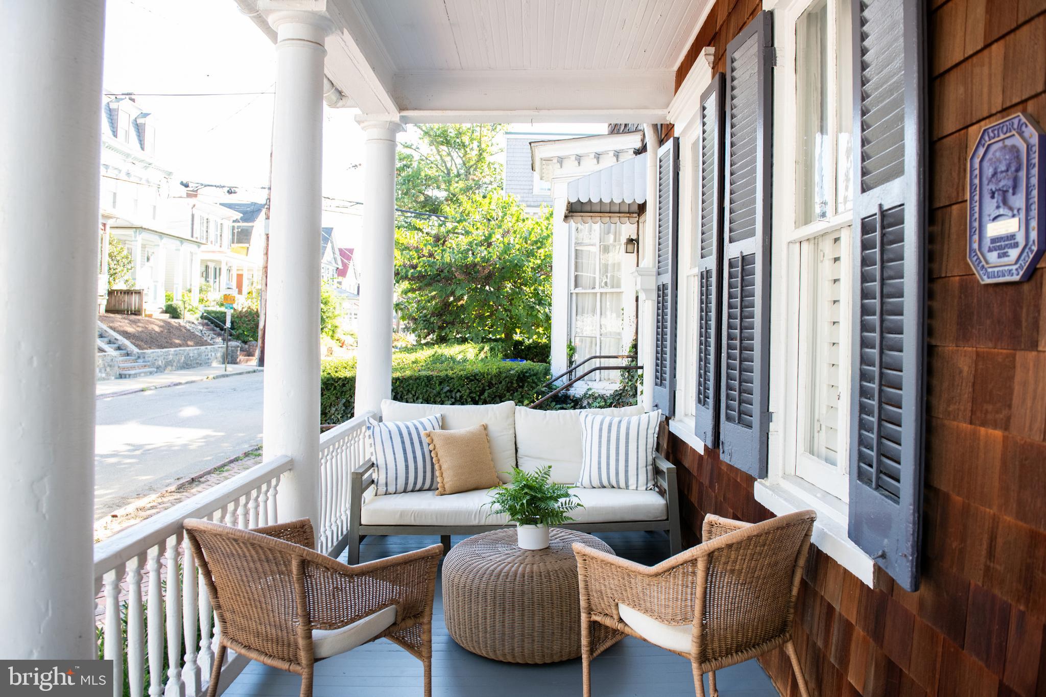 107 Conduit Street Annapolis, MD 21401 - Photo 5 of 57 Relax, unwind, soak in Annapolis living