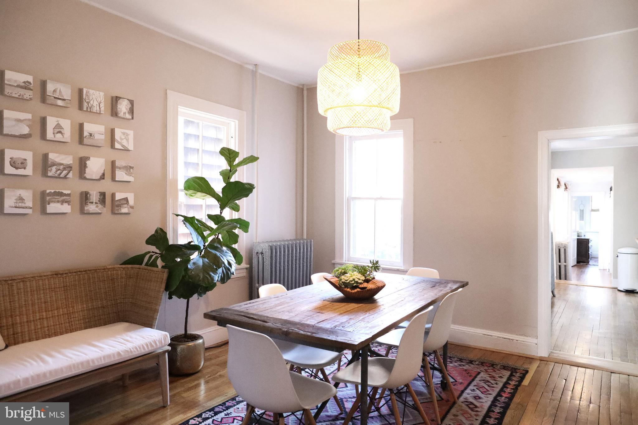 107 Conduit Street Annapolis, MD 21401 - Photo 7 of 57 Unit 1 living room is spacious and welcoming