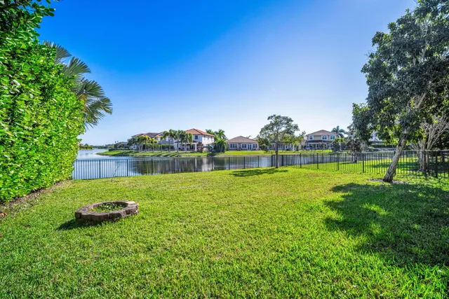 $1,100,000 | 8620 Waterside Court, Parkland, FL 33076