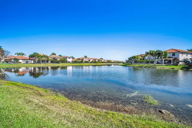 $1,100,000 | 8620 Waterside Court, Parkland, FL 33076