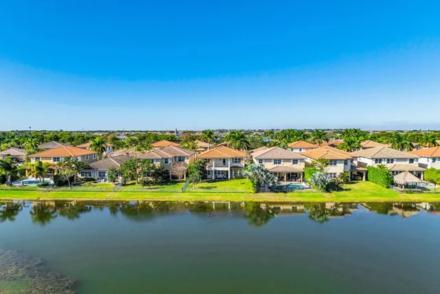$1,100,000 | 8620 Waterside Court, Parkland, FL 33076