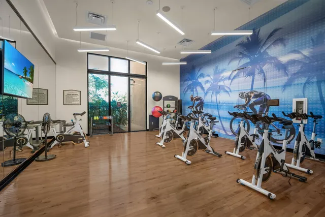 $1,100,000 | 8620 Waterside Court, Parkland, FL 33076