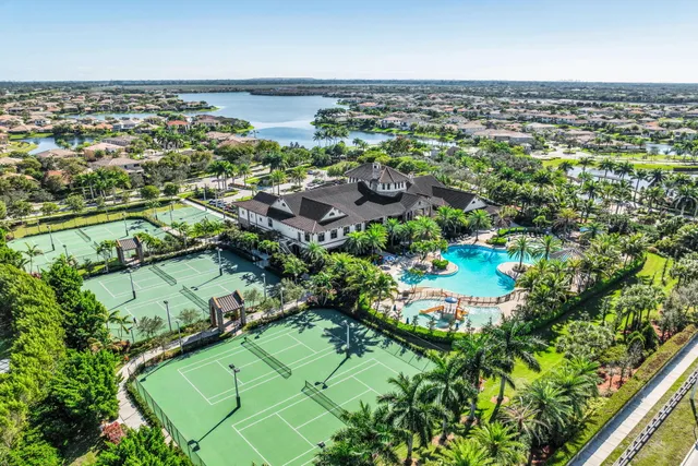 $1,100,000 | 8620 Waterside Court, Parkland, FL 33076