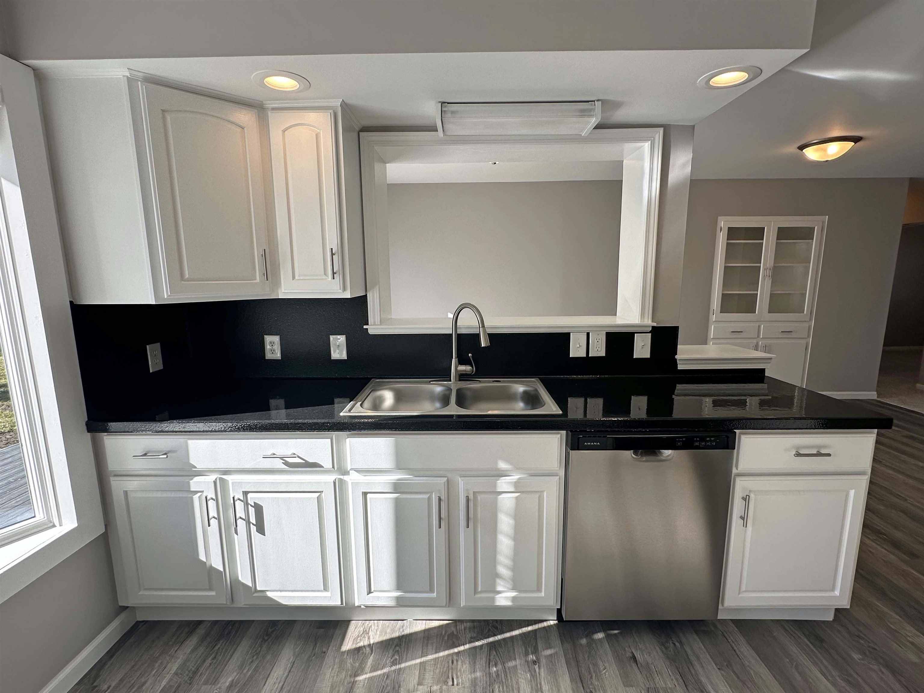 7671 State Road Saginaw, MI 48609 - Photo 5 of 22 50133321-3dd5d565-669e-4880-853e-44e796bb58a3.JPG