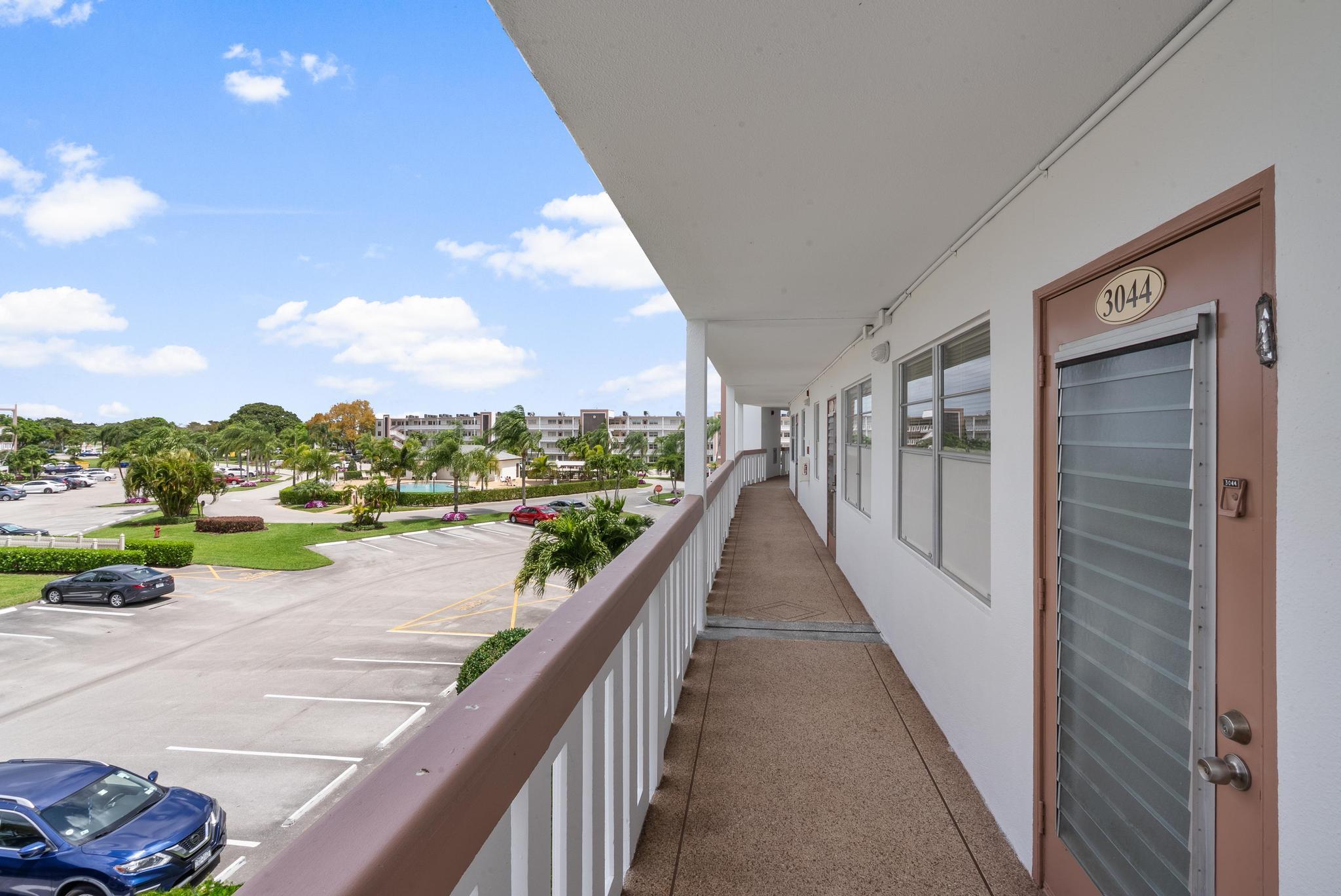 3044 Wolverton East, Unit 3044 Boca Raton, FL 33434 - Photo 2 of 28 DSC05004