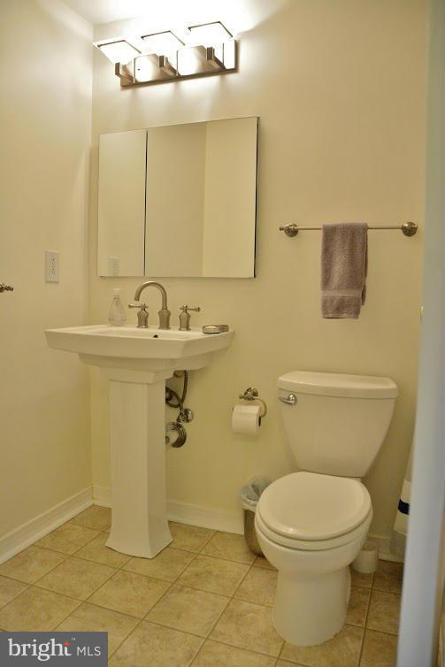 1707 Sundance Drive Reston, VA 20194 - Photo 19 of 29 Bath
