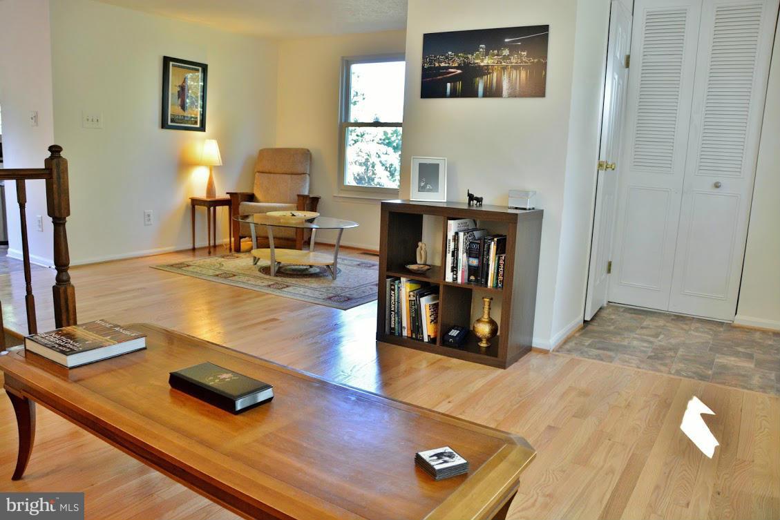 1707 Sundance Drive Reston, VA 20194 - Photo 4 of 29 Interior (General)