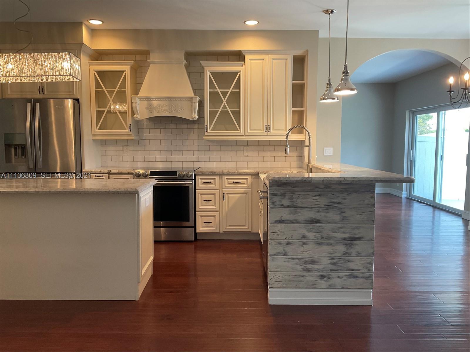 10599 Palm Spring Drive Boca Raton, FL 33428 - Photo 3 of 58