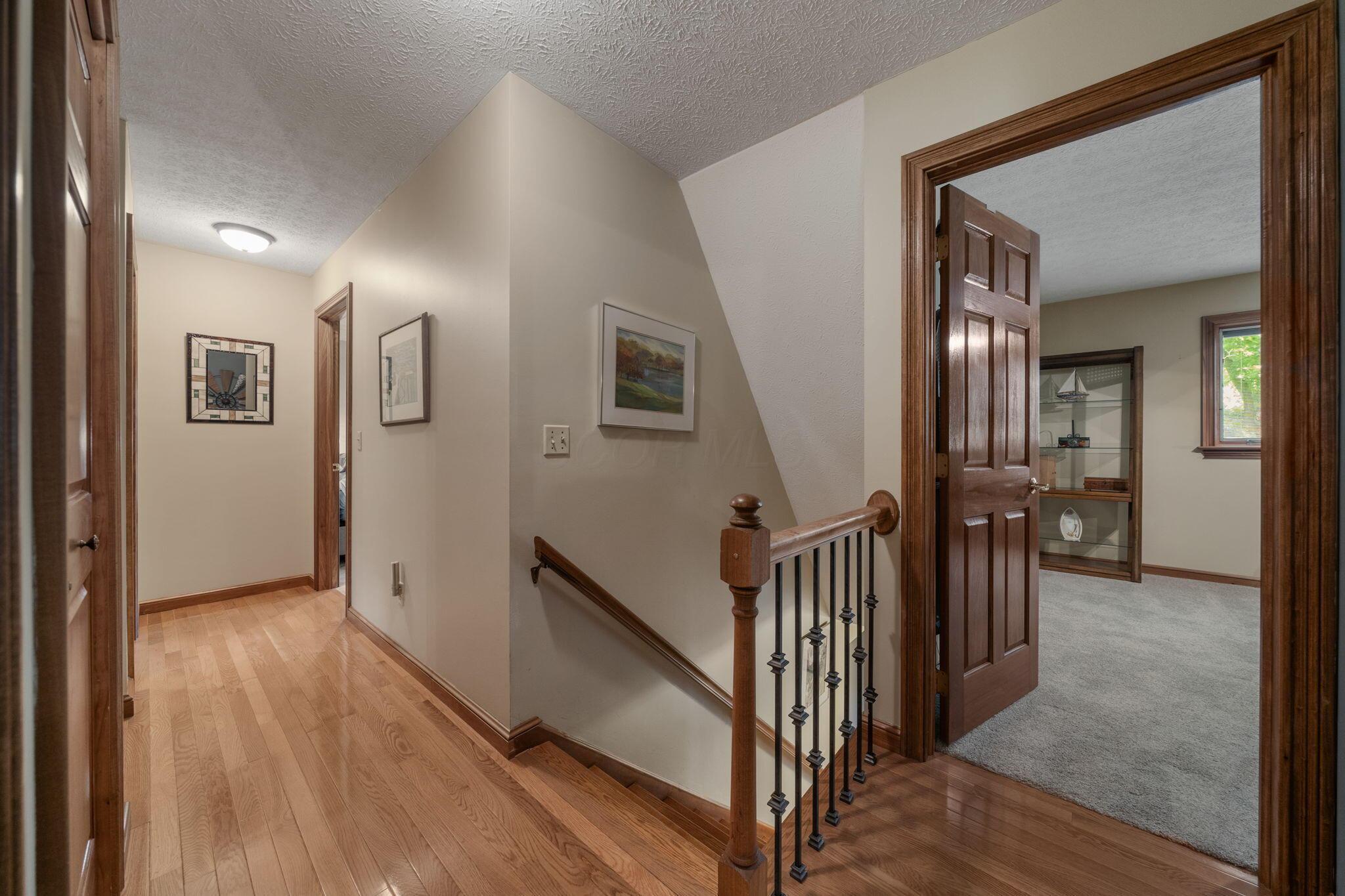6990 Sunbury Road Westerville, OH 43082 - Photo 17 of 45 58-web-or-mls-DSC08163