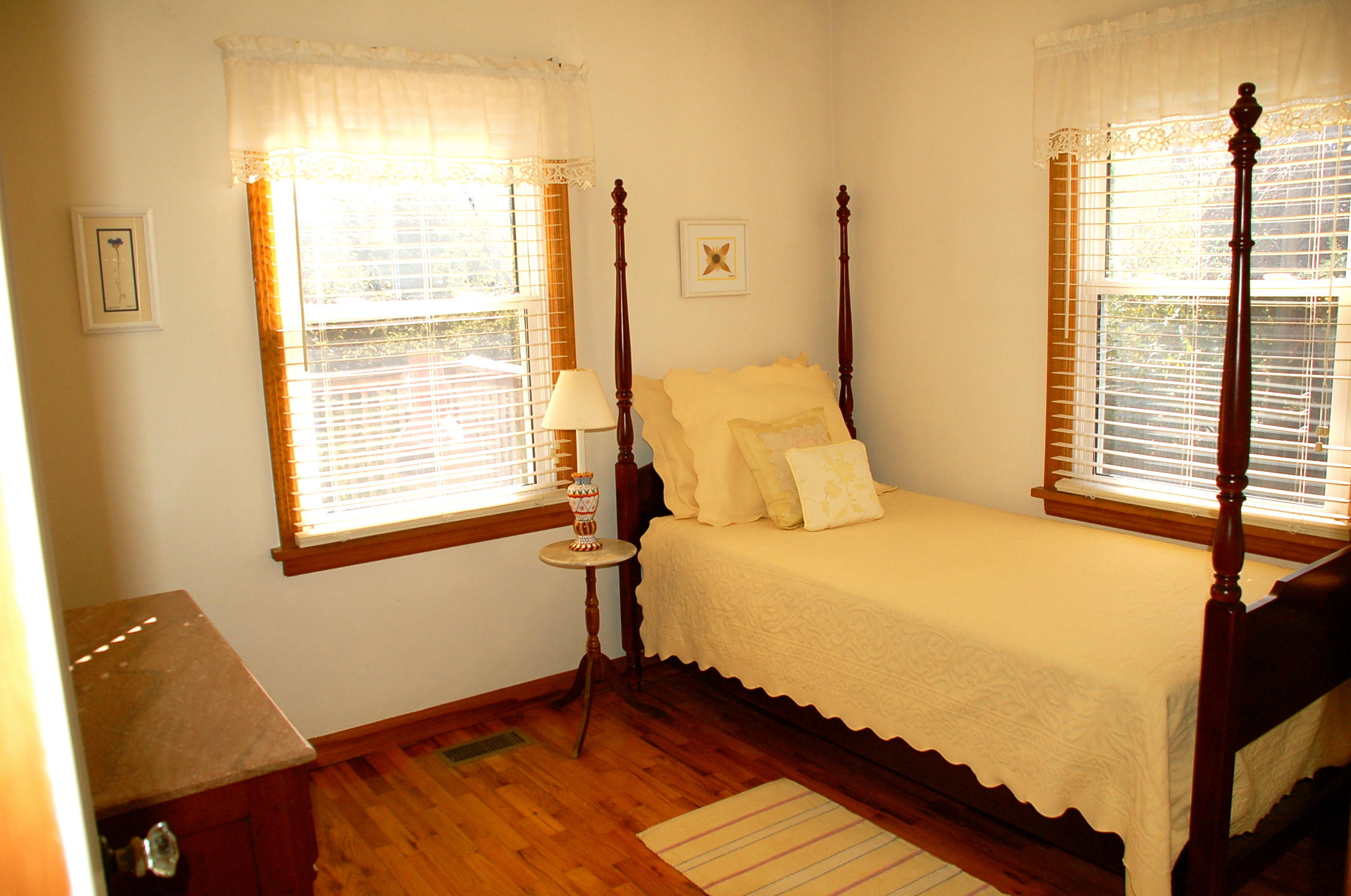 1616 Duncan Road Knoxville, TN 37919 - Photo 13 of 28 bedroom 2