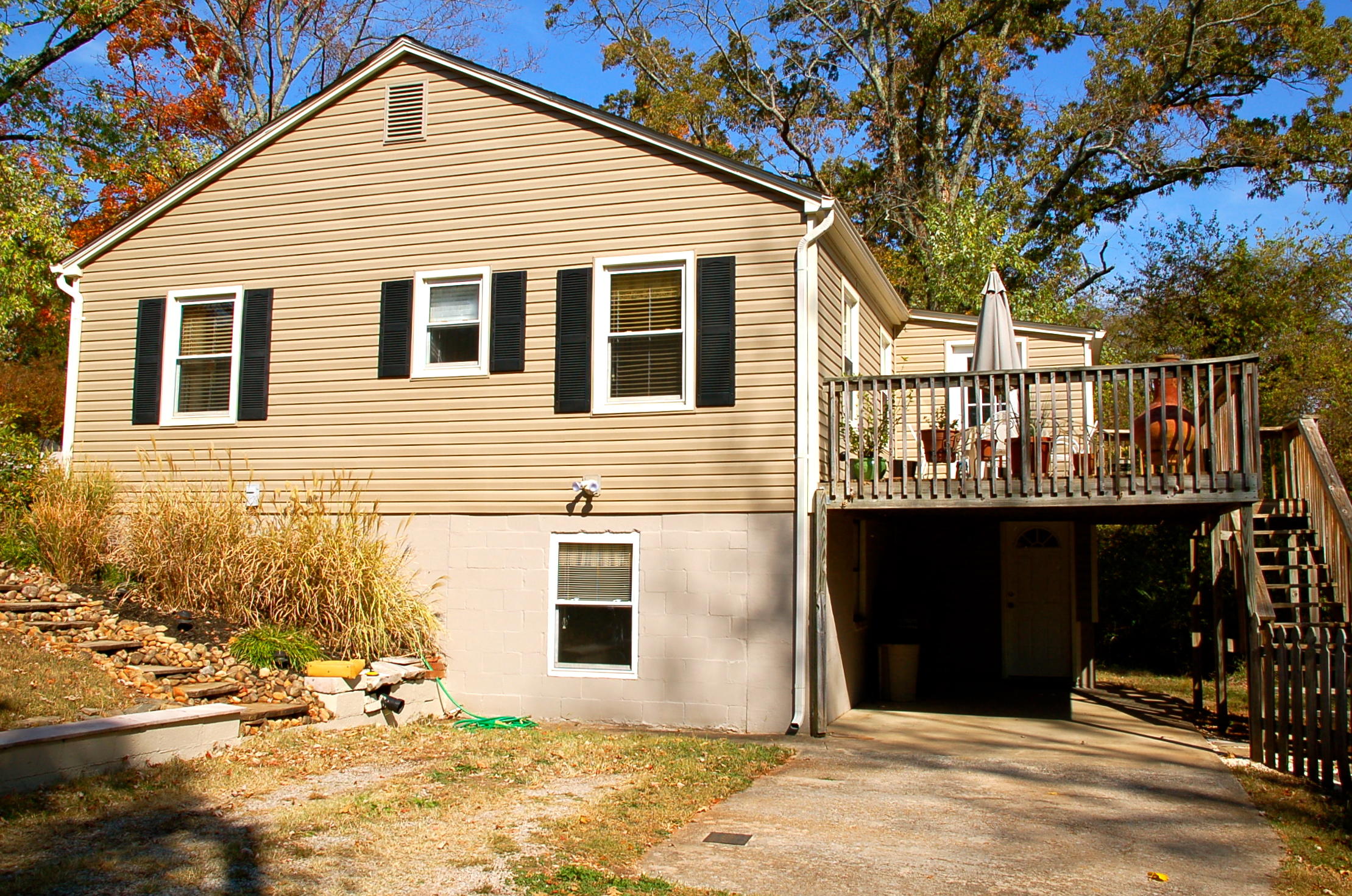 1616 Duncan Road Knoxville, TN 37919 - Photo 24 of 28 side view