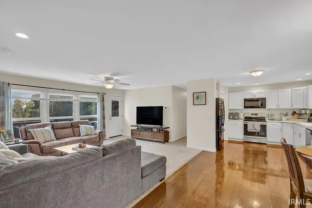 $1,900 | 1744 Parkview Drive, Bedford, IN 47421