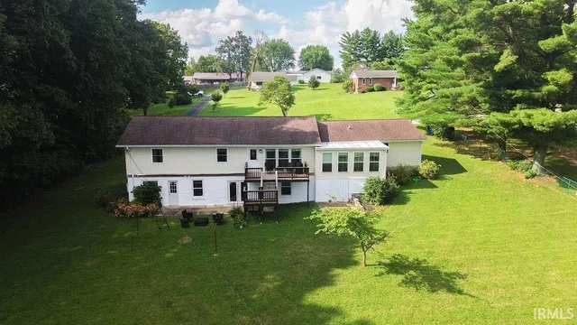 $1,900 | 1744 Parkview Drive, Bedford, IN 47421