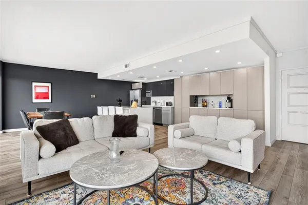 $365,000 | 6211 West Northwest Highway, Unit 400, Dallas, TX 75225