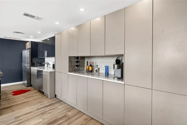 $365,000 | 6211 West Northwest Highway, Unit 400, Dallas, TX 75225