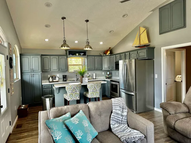 $449,000 | 3060 Catfish Lane, Crump, TN 38327