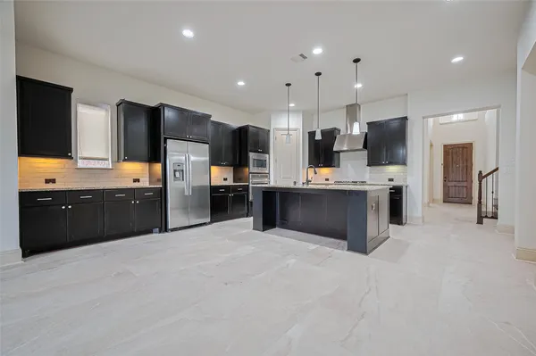 $4,850 | 2112 Arrowood Glen Drive, Houston, TX 77077