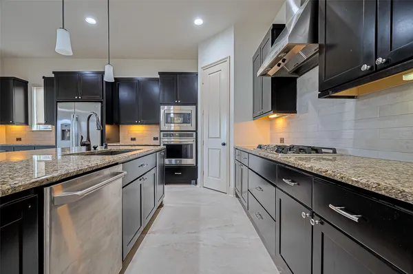 $4,850 | 2112 Arrowood Glen Drive, Houston, TX 77077