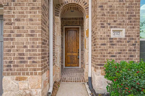 $4,850 | 2112 Arrowood Glen Drive, Houston, TX 77077