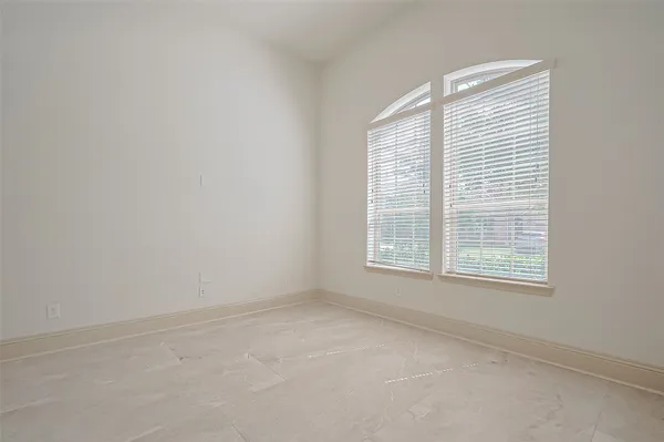 $4,850 | 2112 Arrowood Glen Drive, Houston, TX 77077