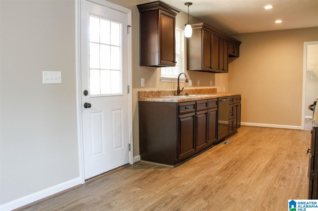 1403 Greenview Way Southwest Jacksonville, AL 36265 - Photo 10 of 31