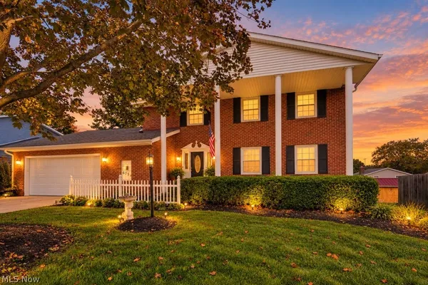 $355,000 | 6753 Firestone Road Northeast, Canton, OH 44721