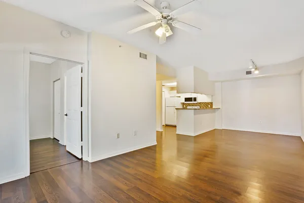 $2,500 | 2812 Grande Parkway, Unit 105, Palm Beach Gardens, FL 33410