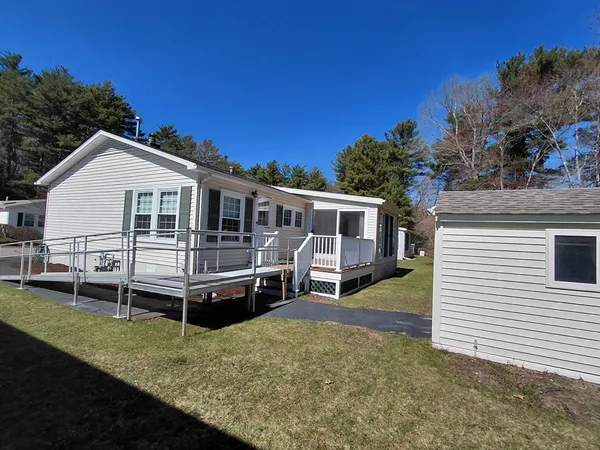 $330,000 | 17 Briarwood Circle, Bridgewater, MA 02324