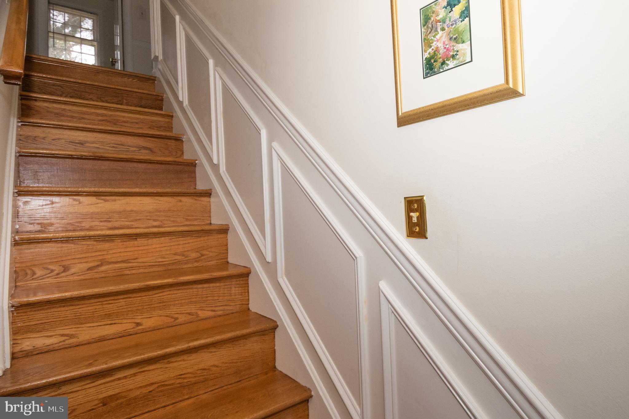 540 Ashland Ridge Road Hockessin, DE 19707 - Photo 18 of 30 Wainscoting up the stairs