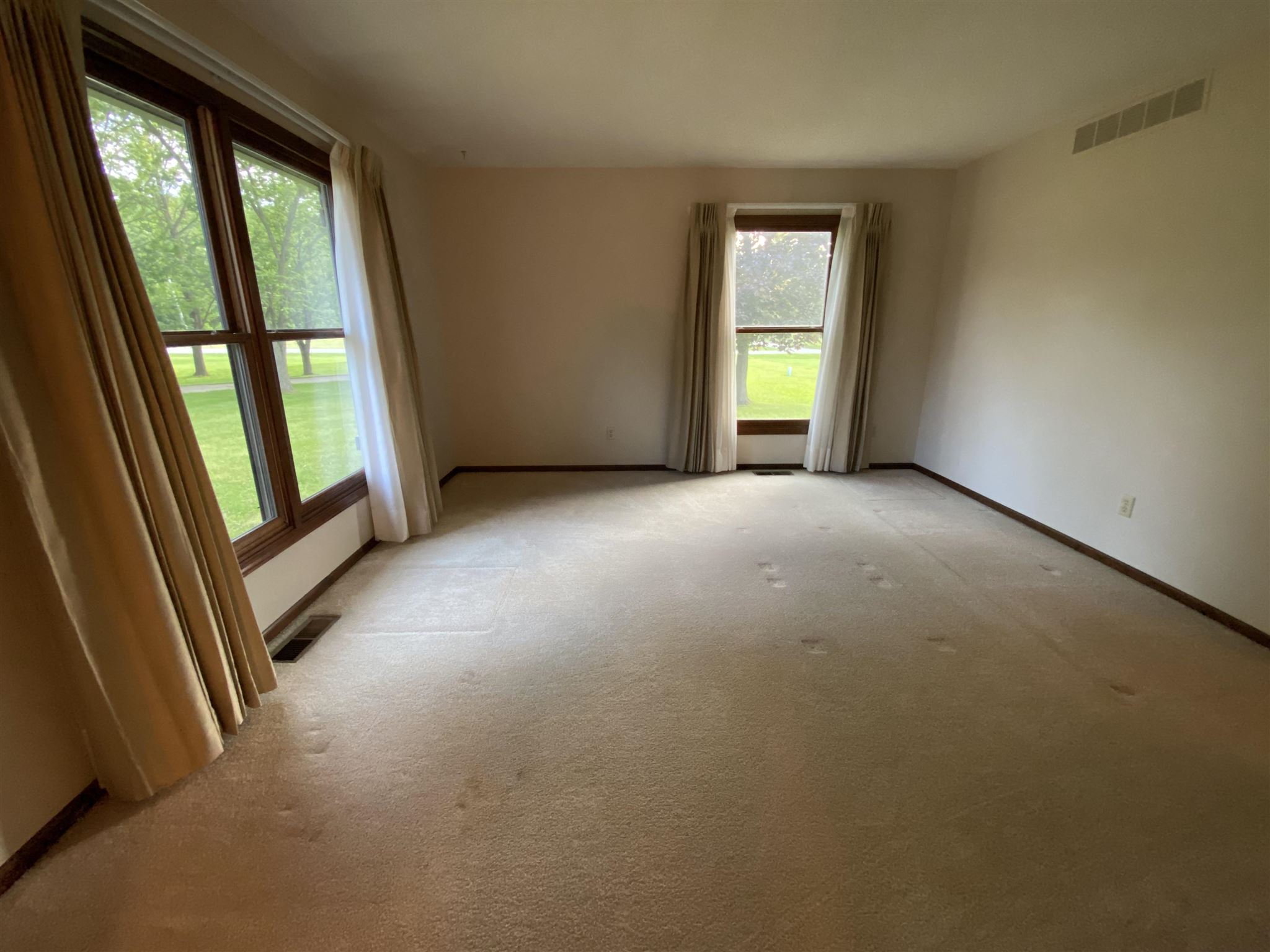 9940 Wheelock Road Fort Wayne, IN 46835 - Photo 12 of 32