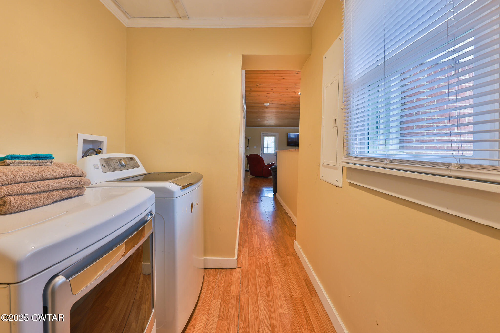 20 Seaboard Lane McKenzie, TN 38201 - Photo 27 of 29 a view of a kitchen from a hallway
