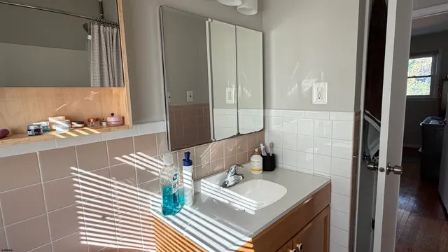 $2,500 | 89 West Laurel Drive, Somers Point, NJ 08244